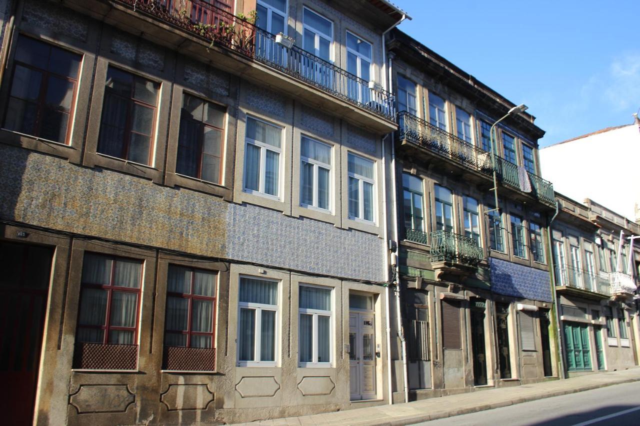Practical And Comfortable Apartment With Garden Porto Exterior photo