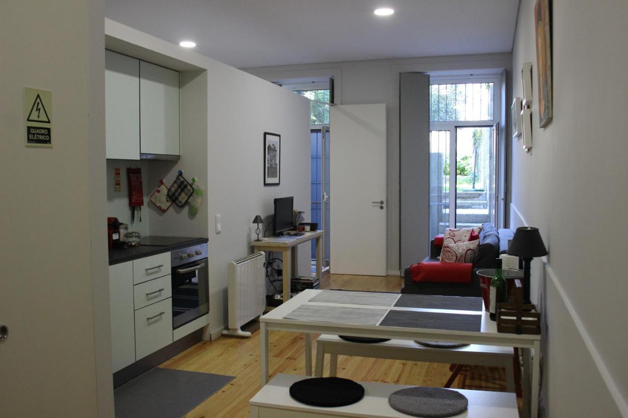 Practical And Comfortable Apartment With Garden Porto Exterior photo